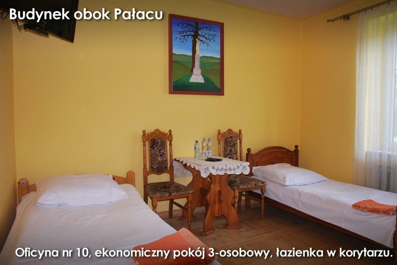Palac W Czyzowie Szlacheckim Czyzow Szlachecki Zimmer foto