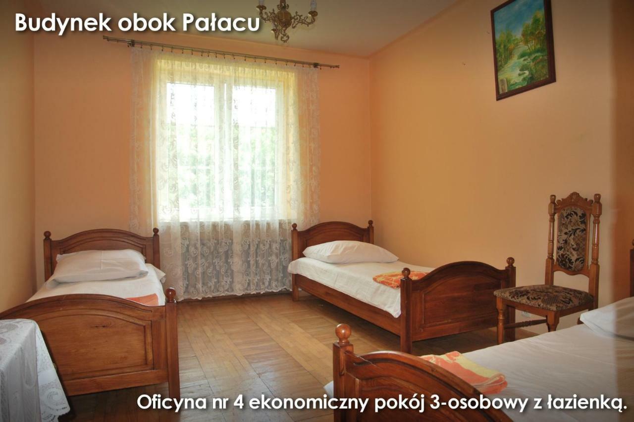 Palac W Czyzowie Szlacheckim Czyzow Szlachecki Zimmer foto